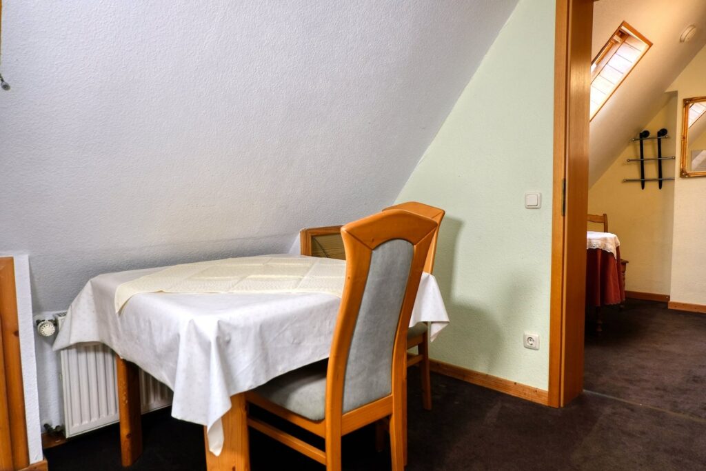 Gästehaus Lehne Ferienwohnung No. 2 - Esstisch